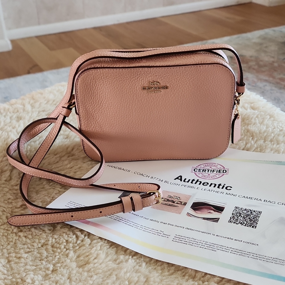 Gorgeous Coach Blush Pebbled Leather Mini Camera Crossbody Bag 🩷📷